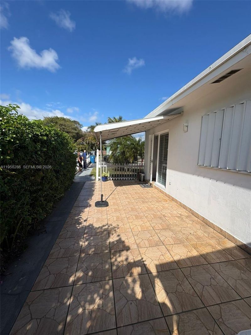 2222 Taylor St, Unit 12, Hollywood, FL 33020 Photo