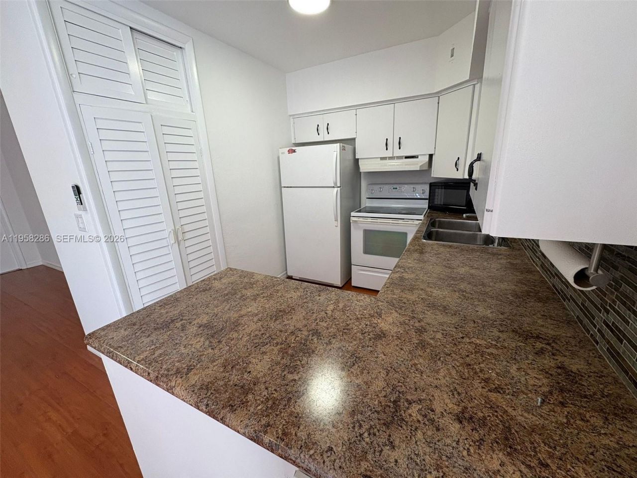 2222 Taylor St, Unit 12, Hollywood, FL 33020 Photo
