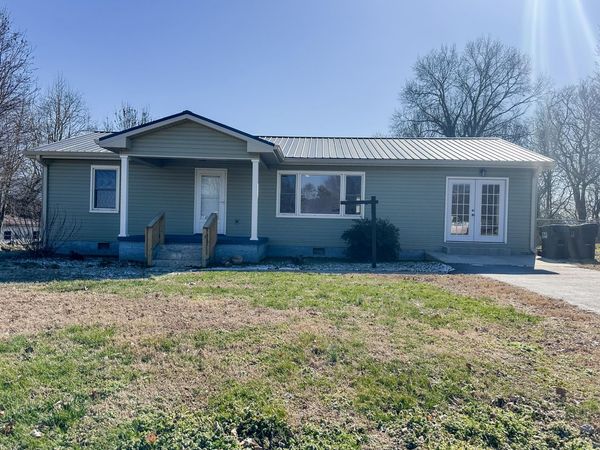 2404 Main Street, Pikeville, TN 37367