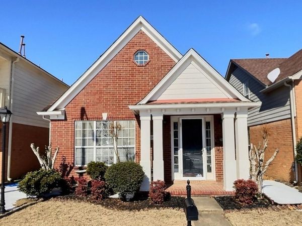 10442 KENSINGTON CIR, Collierville, TN 38017