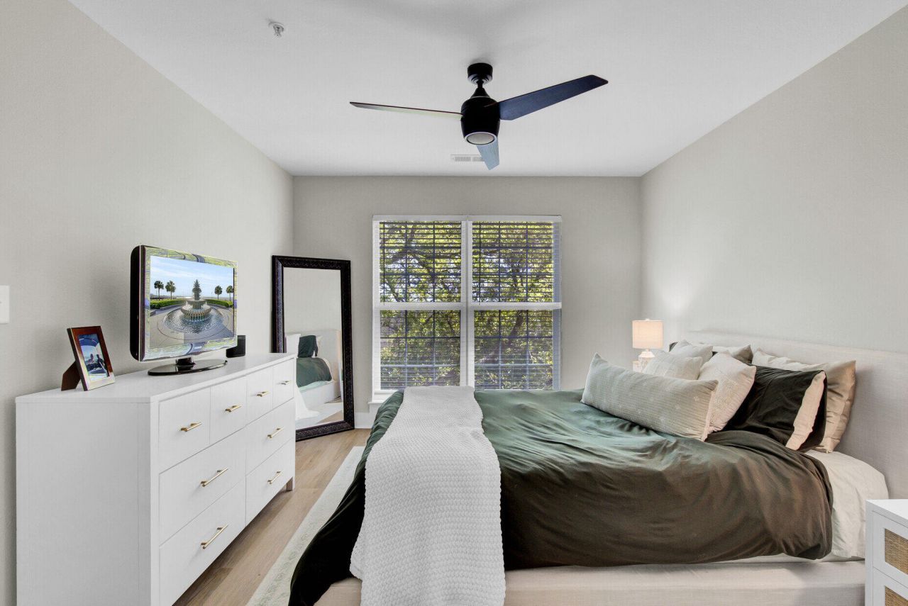 700 Daniel Ellis Drive Photo 19