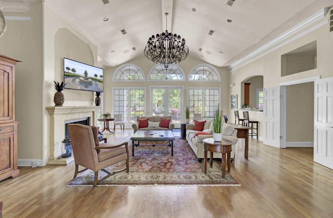 700 Daniel Ellis Drive Photo 29