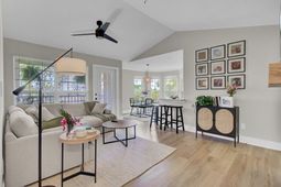 700 Daniel Ellis Drive photo 4