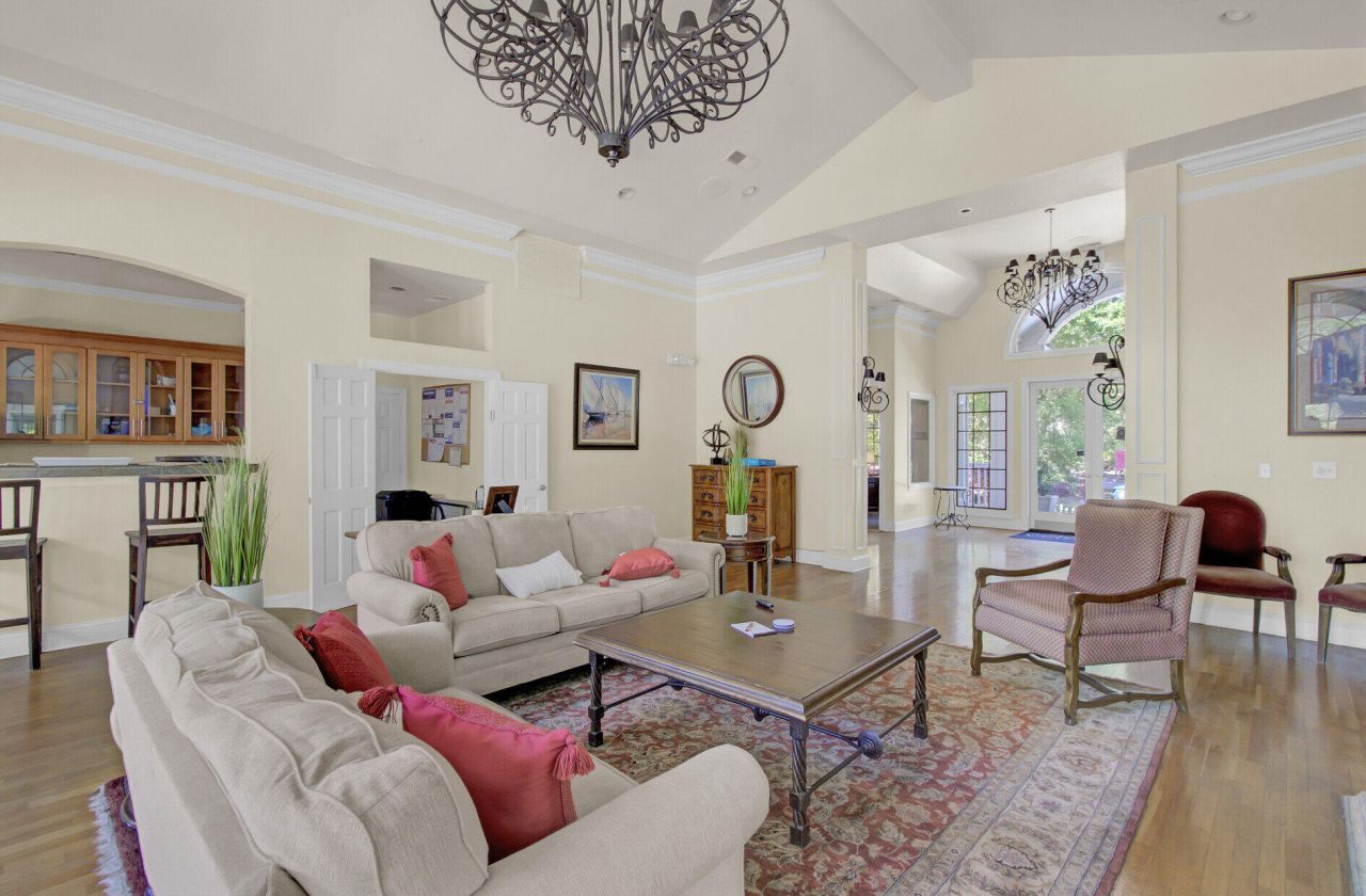 700 Daniel Ellis Drive Photo 32