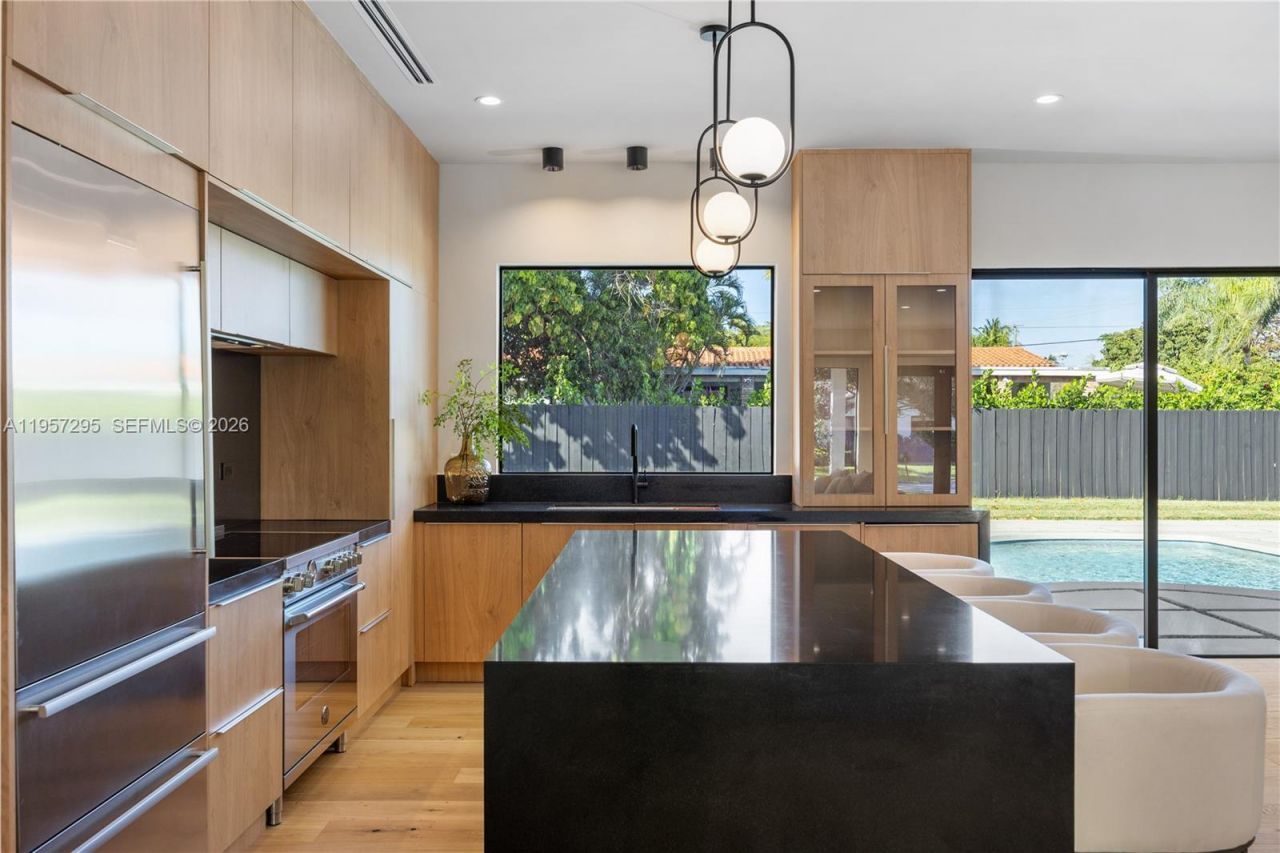 8765 SW 175th St , Palmetto Bay, FL 33157 Photo