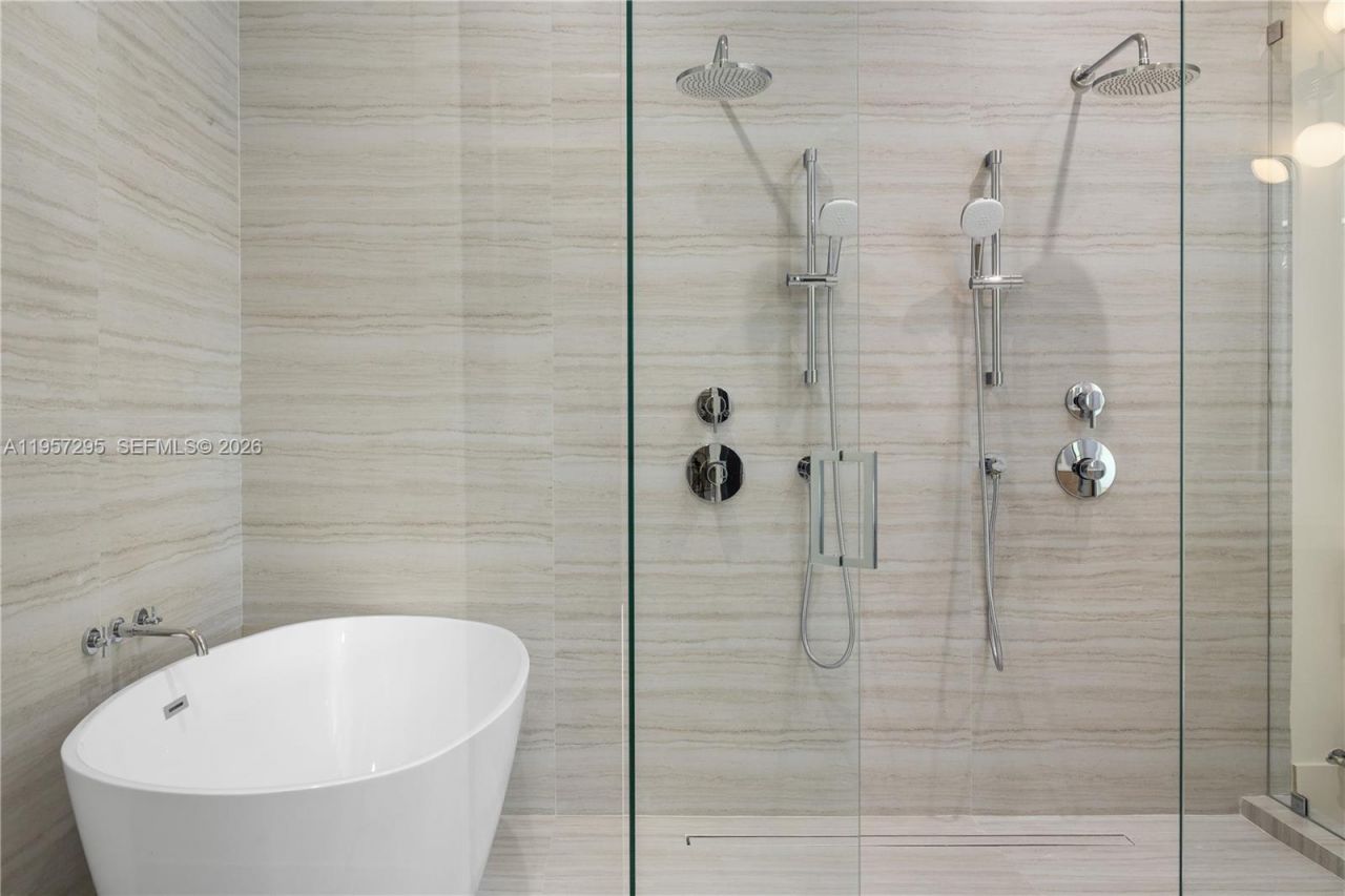 8765 SW 175th St , Palmetto Bay, FL 33157 Photo