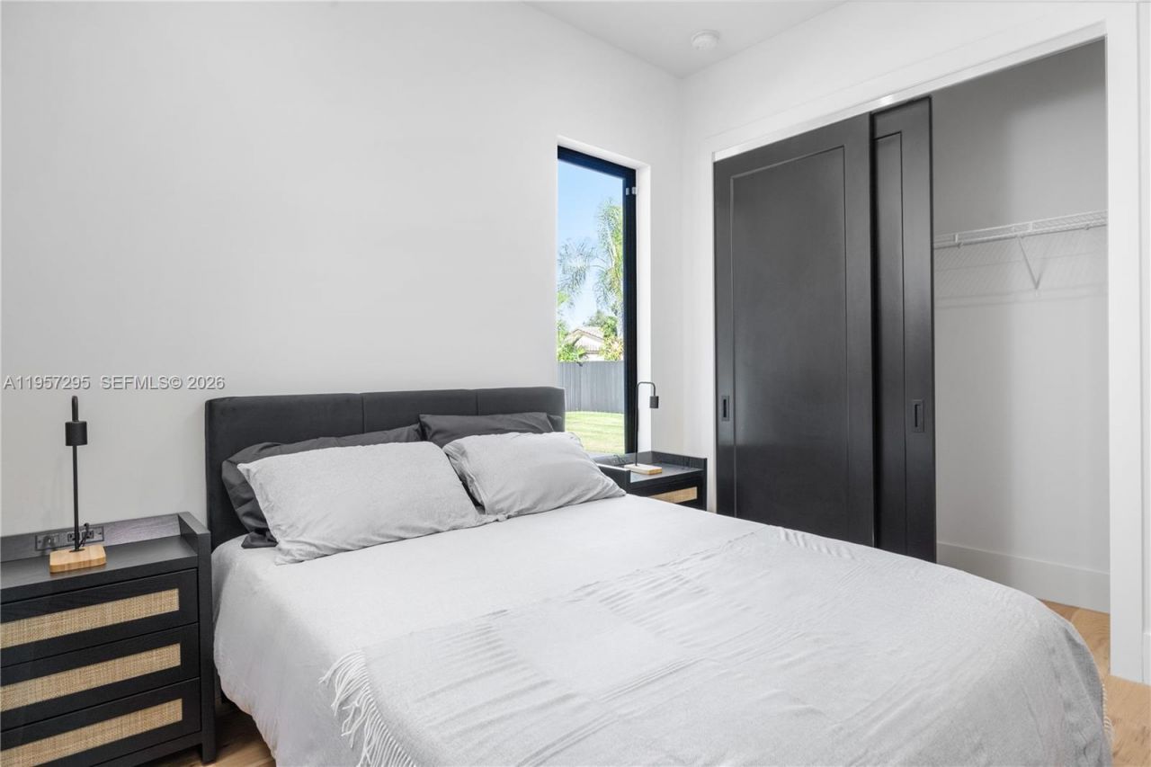 8765 SW 175th St , Palmetto Bay, FL 33157 Photo