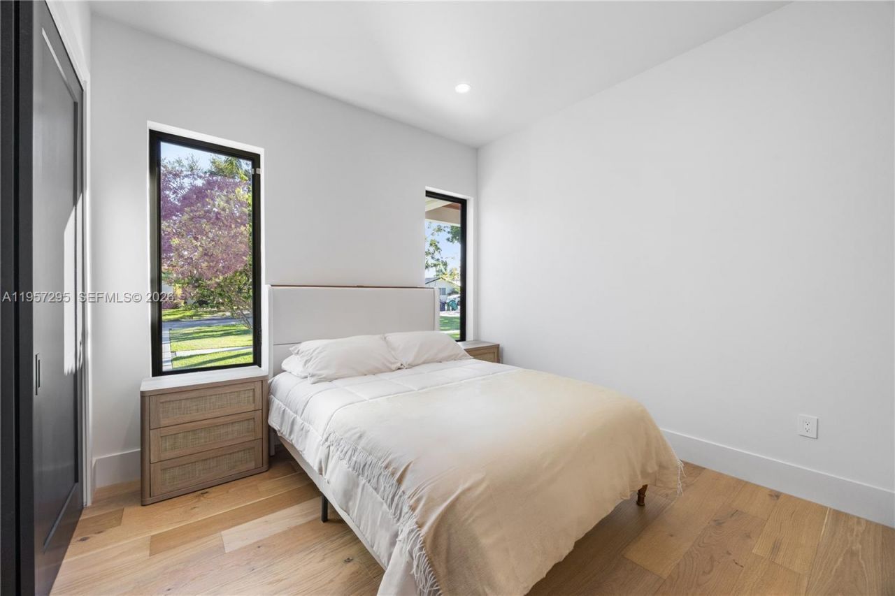 8765 SW 175th St , Palmetto Bay, FL 33157 Photo