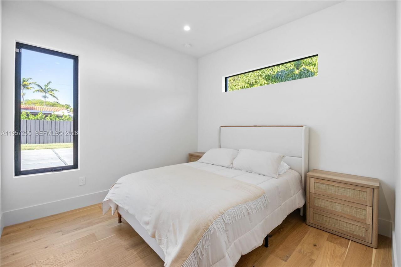 8765 SW 175th St , Palmetto Bay, FL 33157 Photo