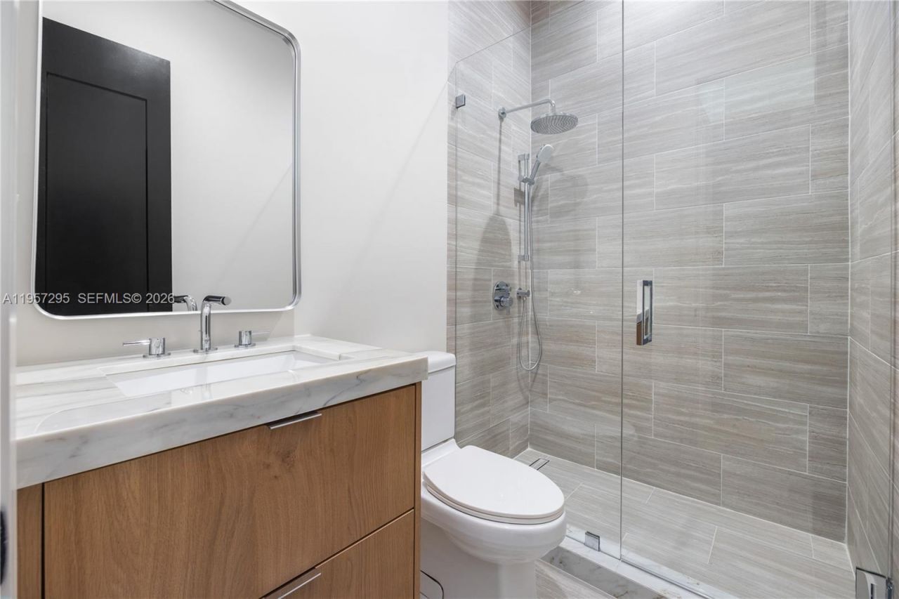 8765 SW 175th St , Palmetto Bay, FL 33157 Photo