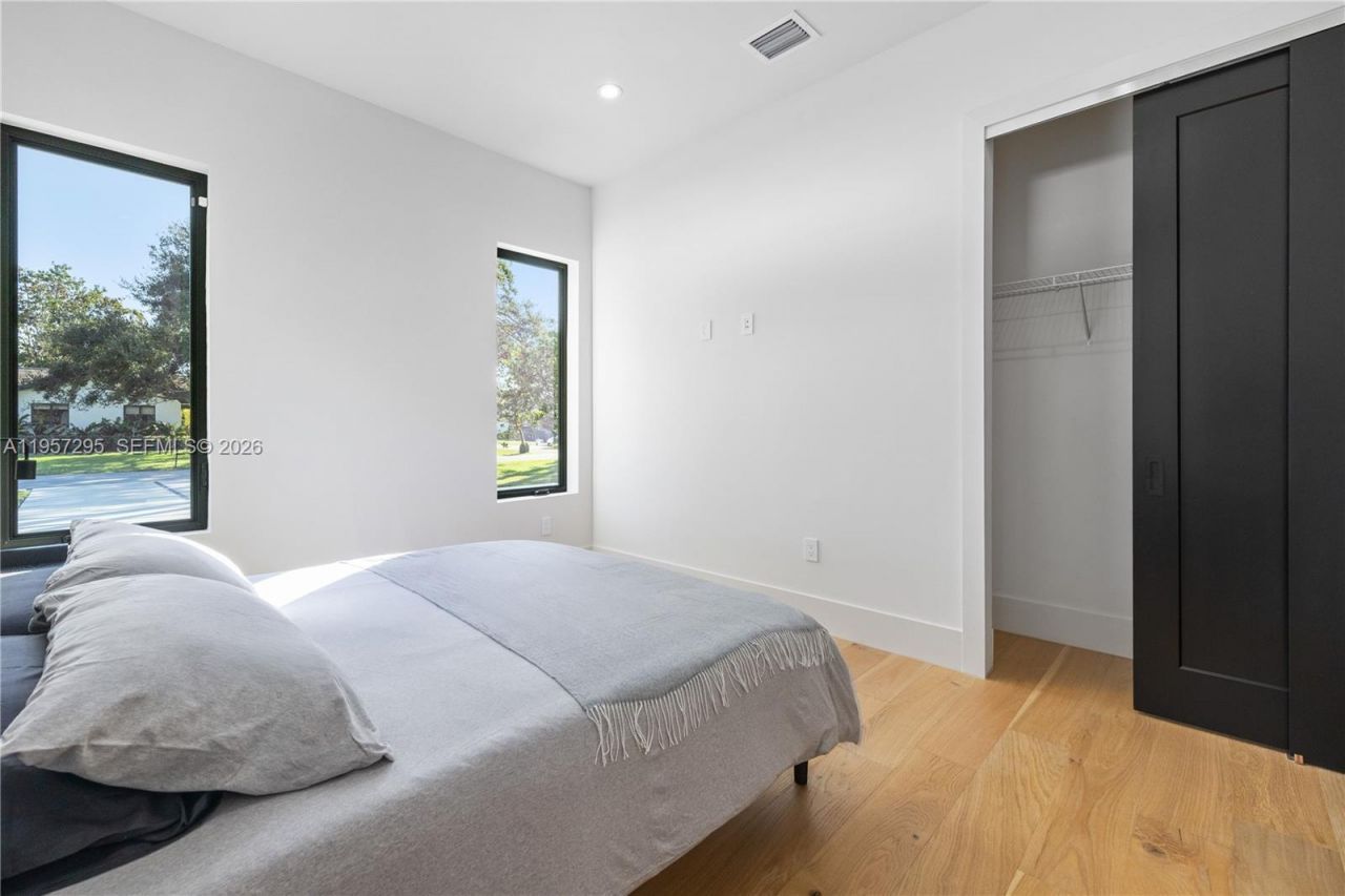 8765 SW 175th St , Palmetto Bay, FL 33157 Photo