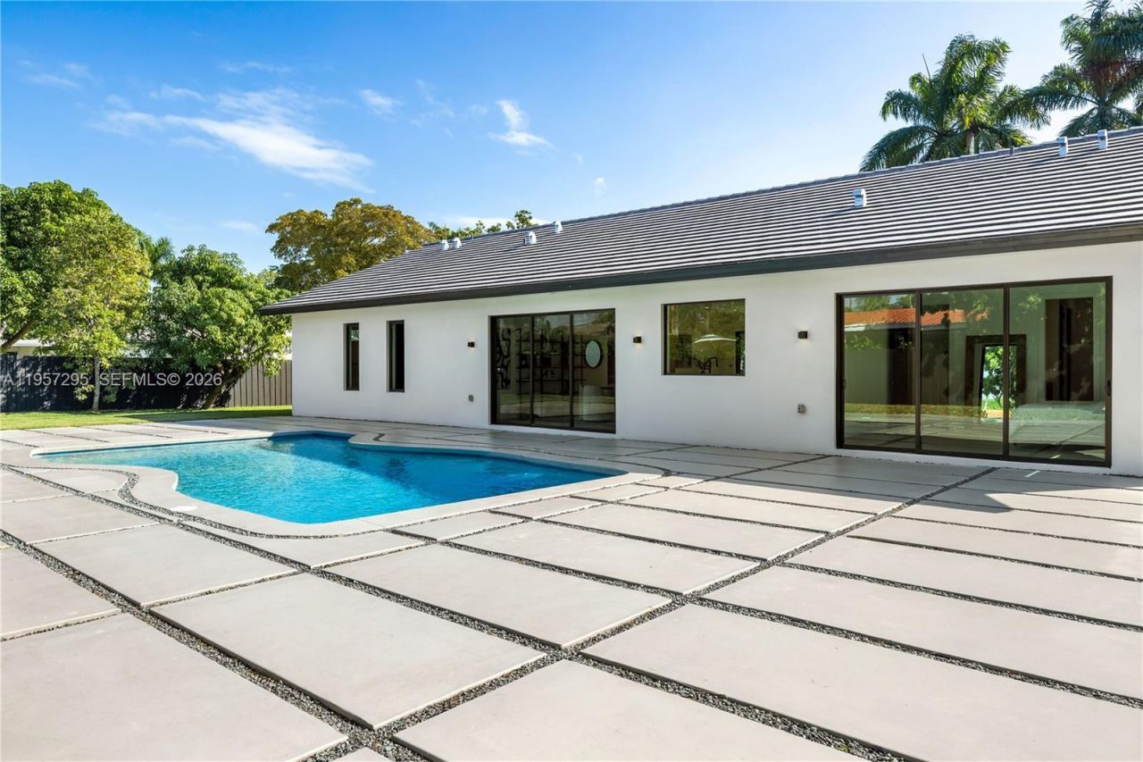 8765 SW 175th St , Palmetto Bay, FL 33157 Photo