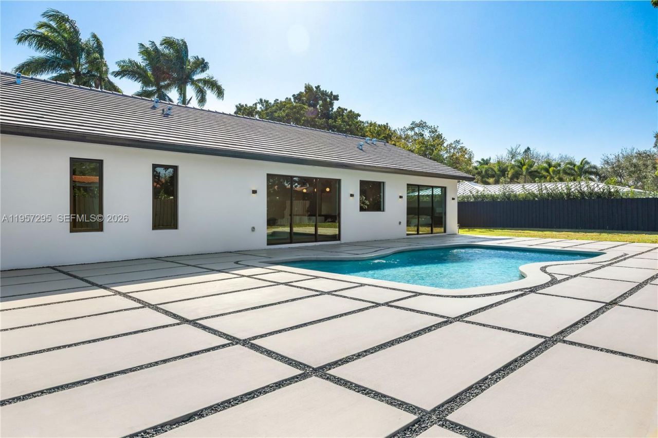 8765 SW 175th St , Palmetto Bay, FL 33157 Photo