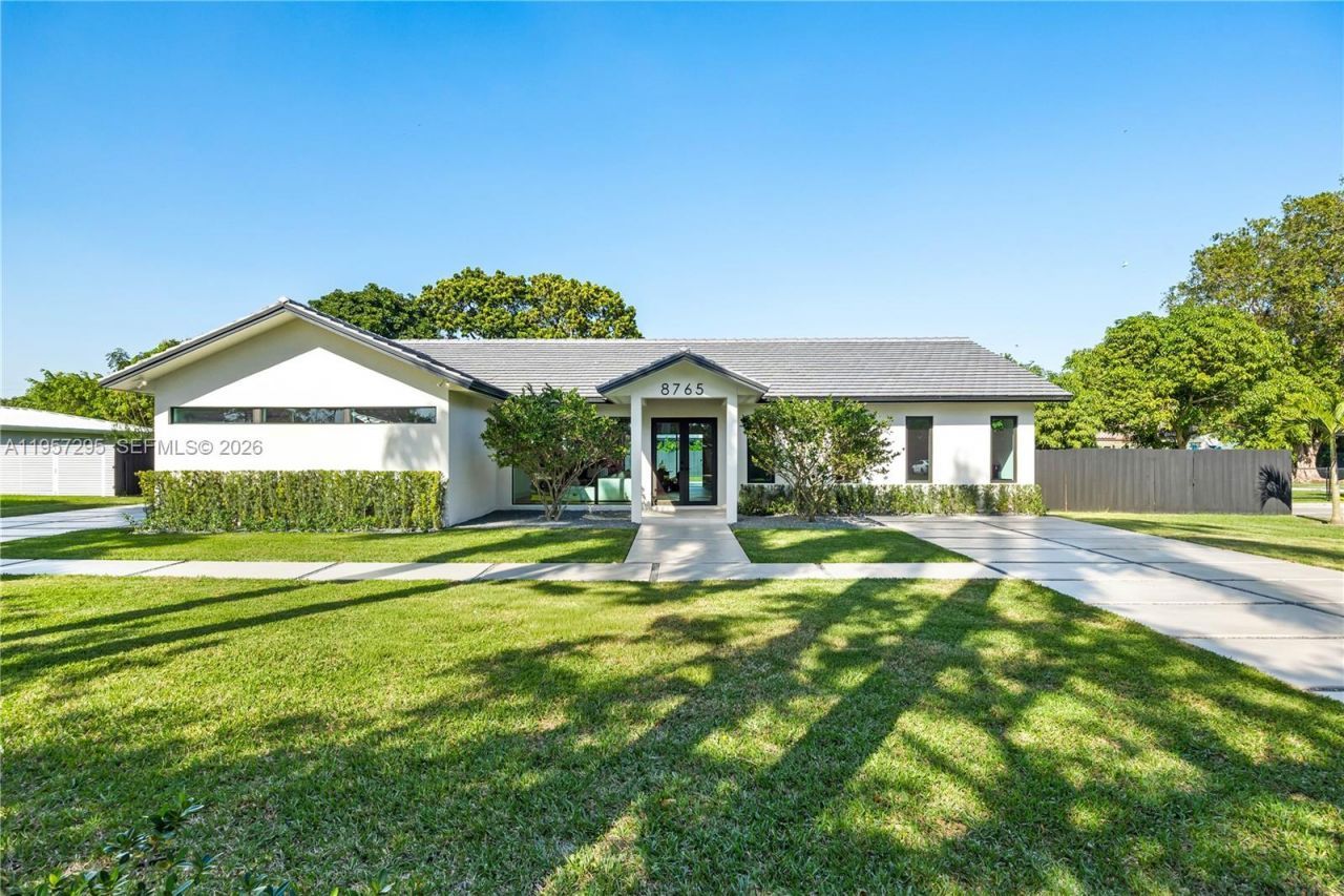 8765 SW 175th St , Palmetto Bay, FL 33157 Photo