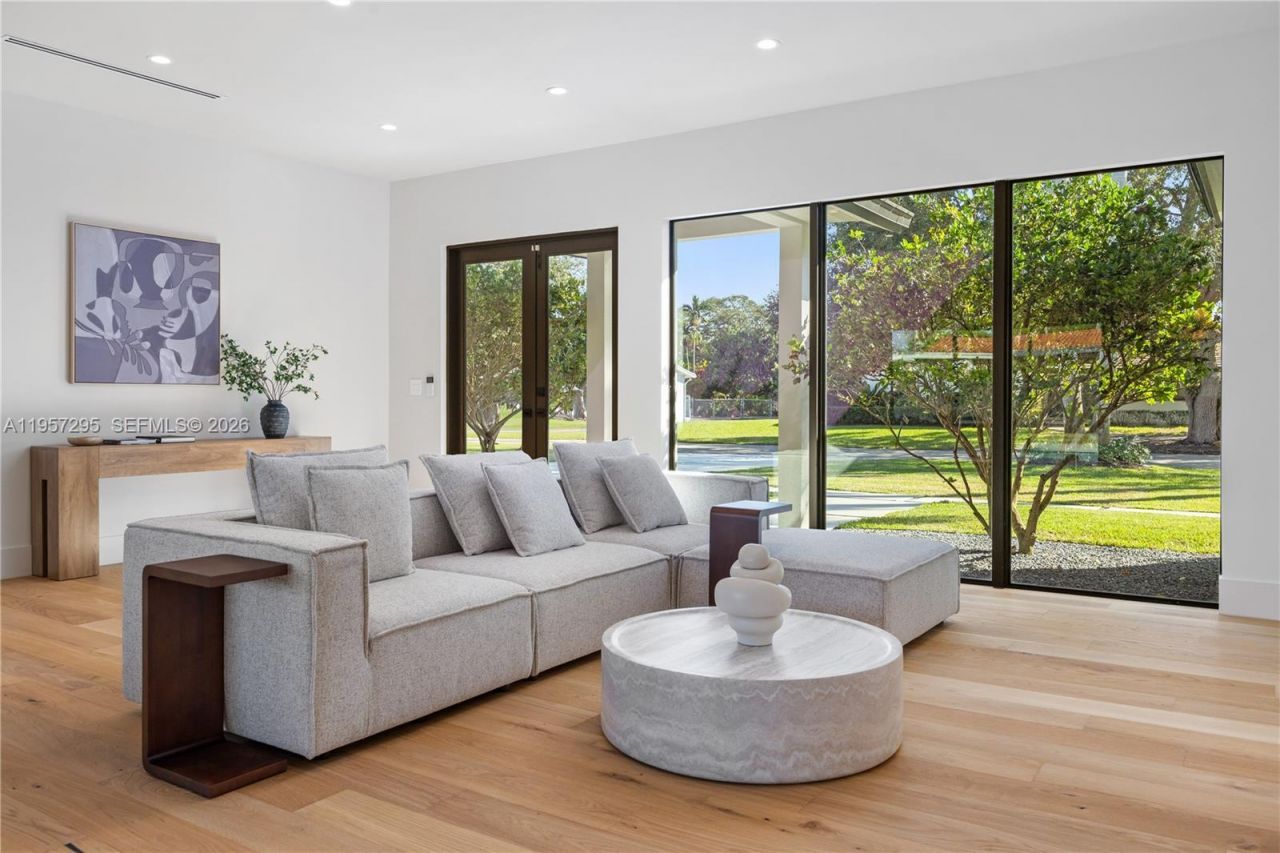 8765 SW 175th St , Palmetto Bay, FL 33157 Photo