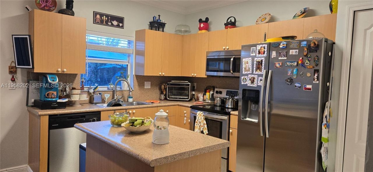 1616 SE 30th St, Homestead, FL 33035 Photo