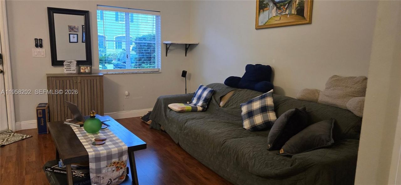 1616 SE 30th St, Homestead, FL 33035 Photo