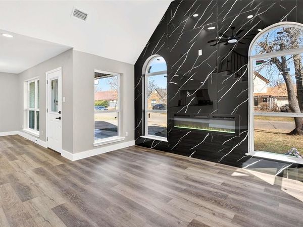 6106 Maple Leaf Drive, Arlington, TX 76017