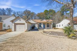 667 Bluebird Ln. photo 4