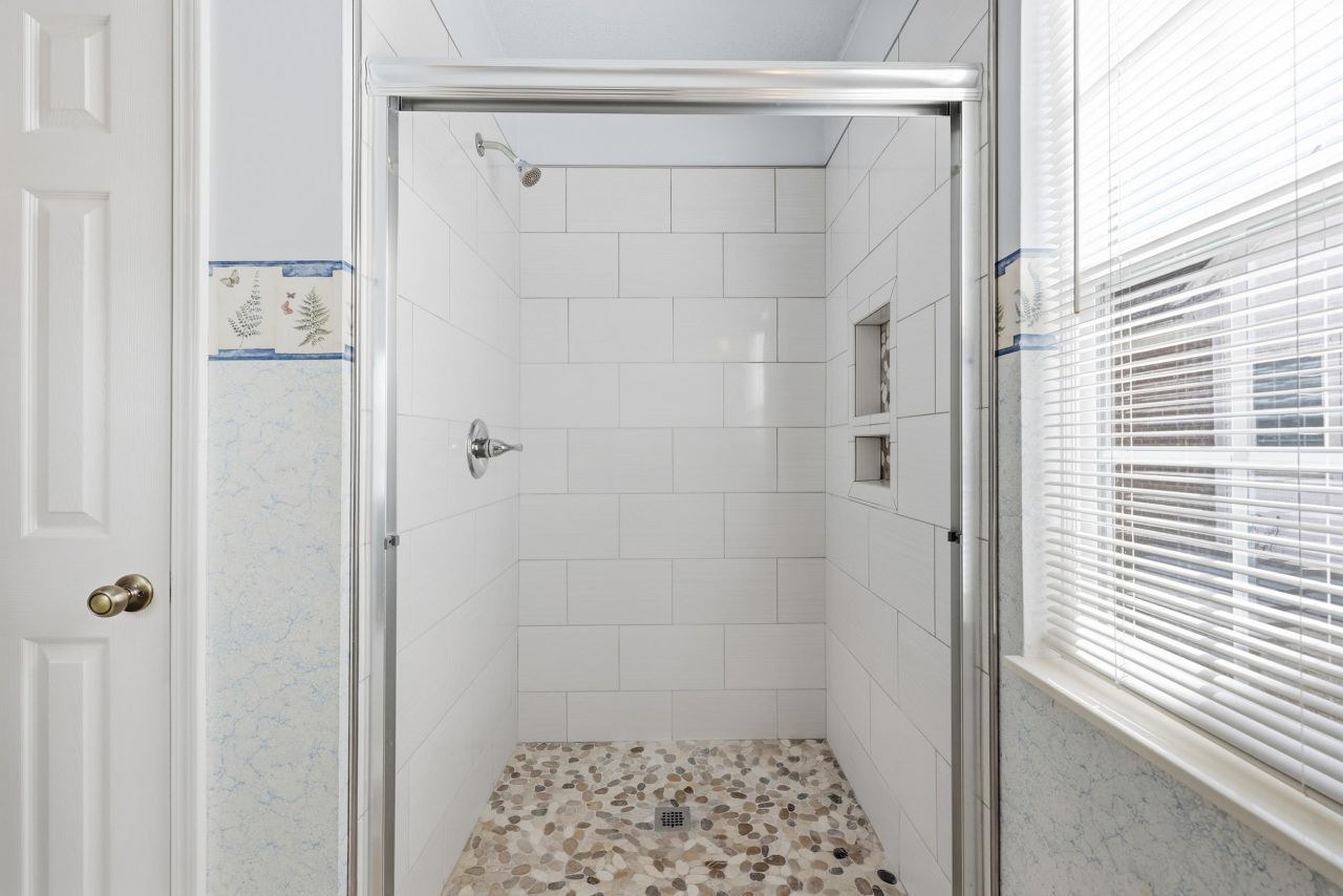 667 Bluebird Ln. Photo 30