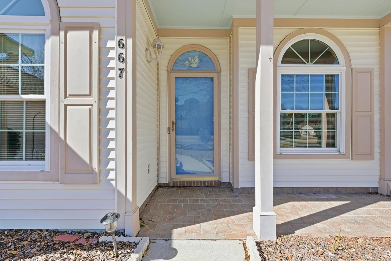 667 Bluebird Ln. Photo 5