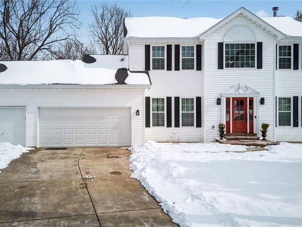 3954 Millers Crossing, St Charles, MO 63304