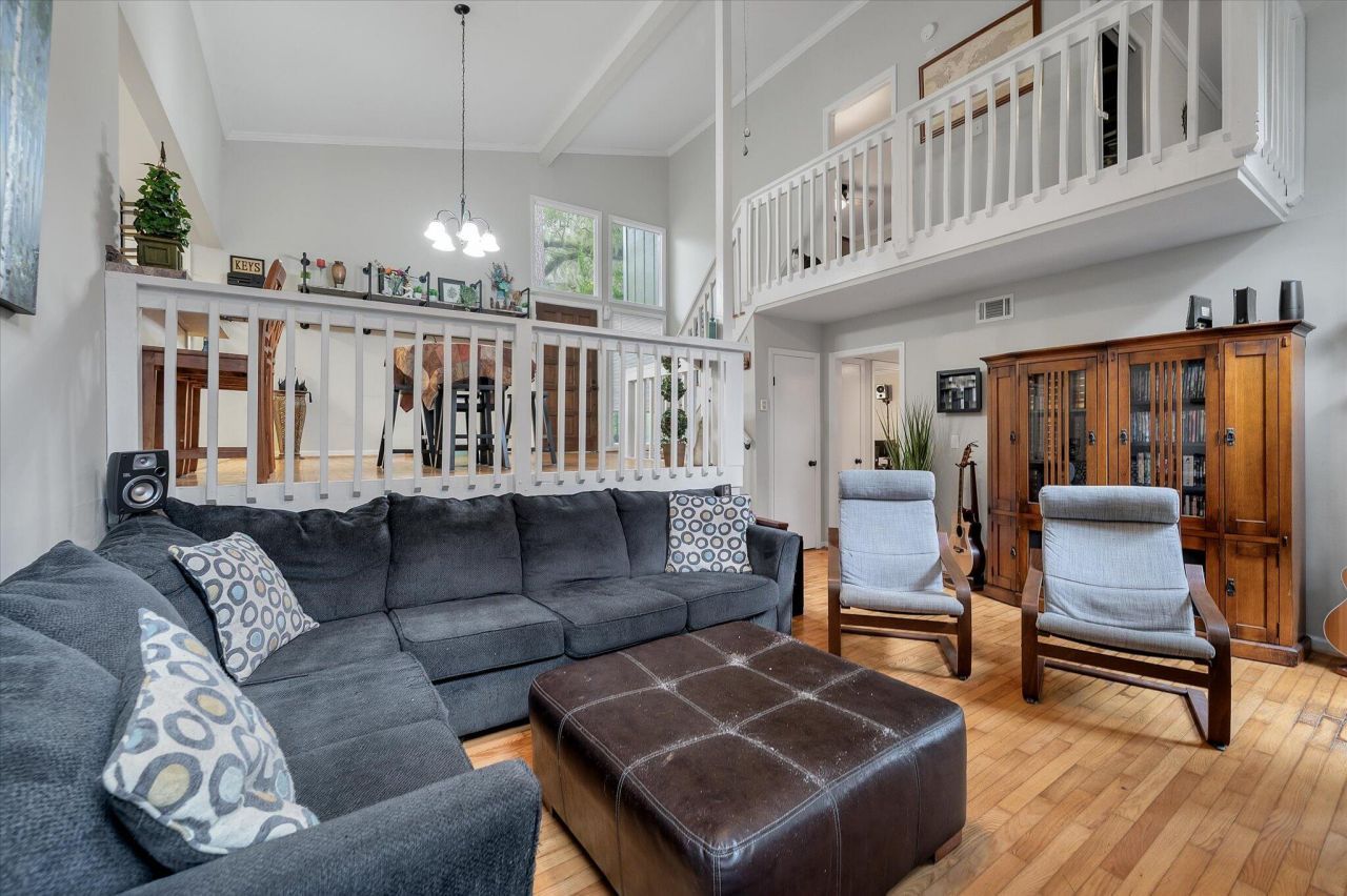 123 Lancer Drive Photo 7