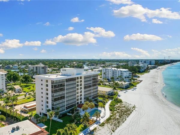 2171 Gulf Shore BLVD N, Unit 201, NAPLES, FL 34102