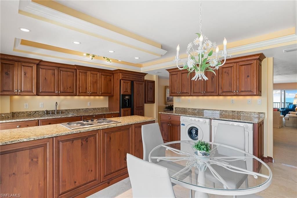 2171 Gulf Shore Blvd N, Unit 201, Naples, FL 34102 Photo