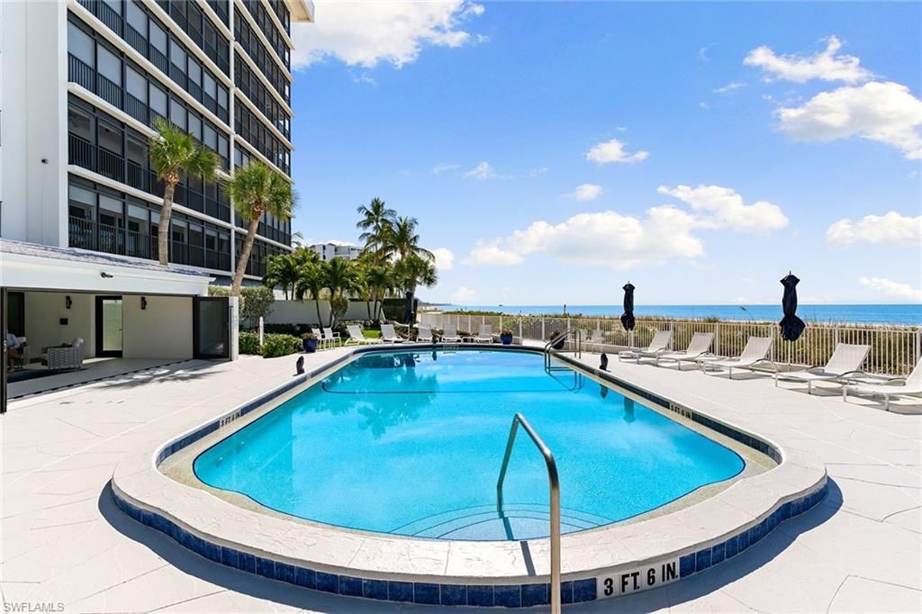 2171 Gulf Shore Blvd N, Unit 201, Naples, FL 34102 Photo