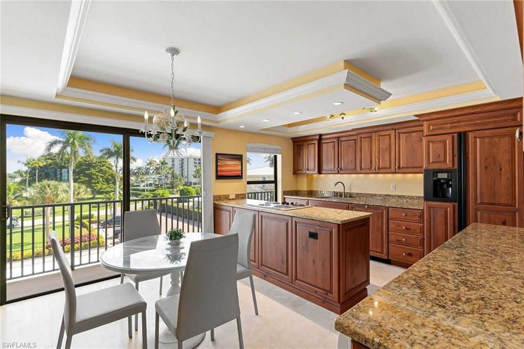 2171 Gulf Shore Blvd N, Unit 201, Naples, FL 34102 Photo