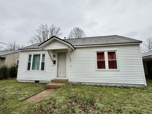 311 E 12th Street, Metropolis, IL 62960