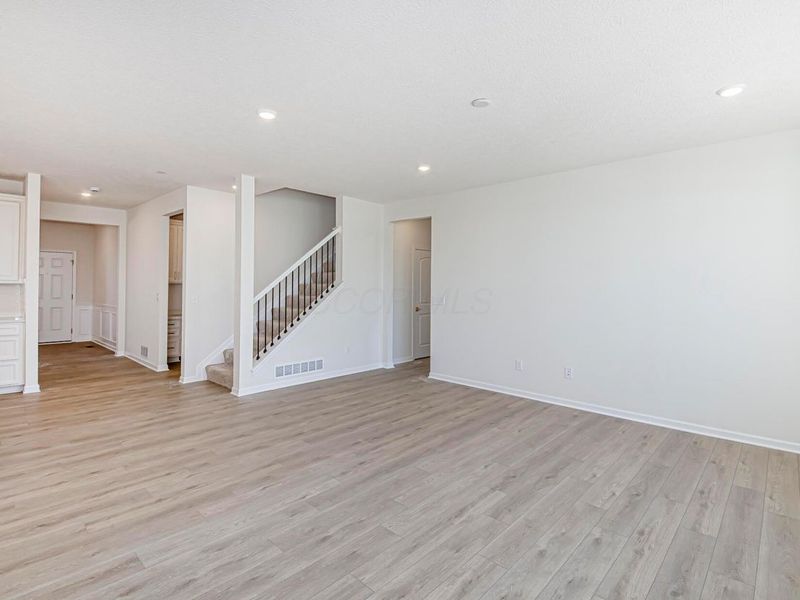 6331 Lampone Drive, Unit Lot 310, Hilliard, OH 43026 Photo 9