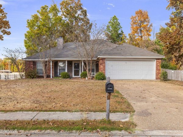 129 Post Oak Drive, Brandon, MS 39047
