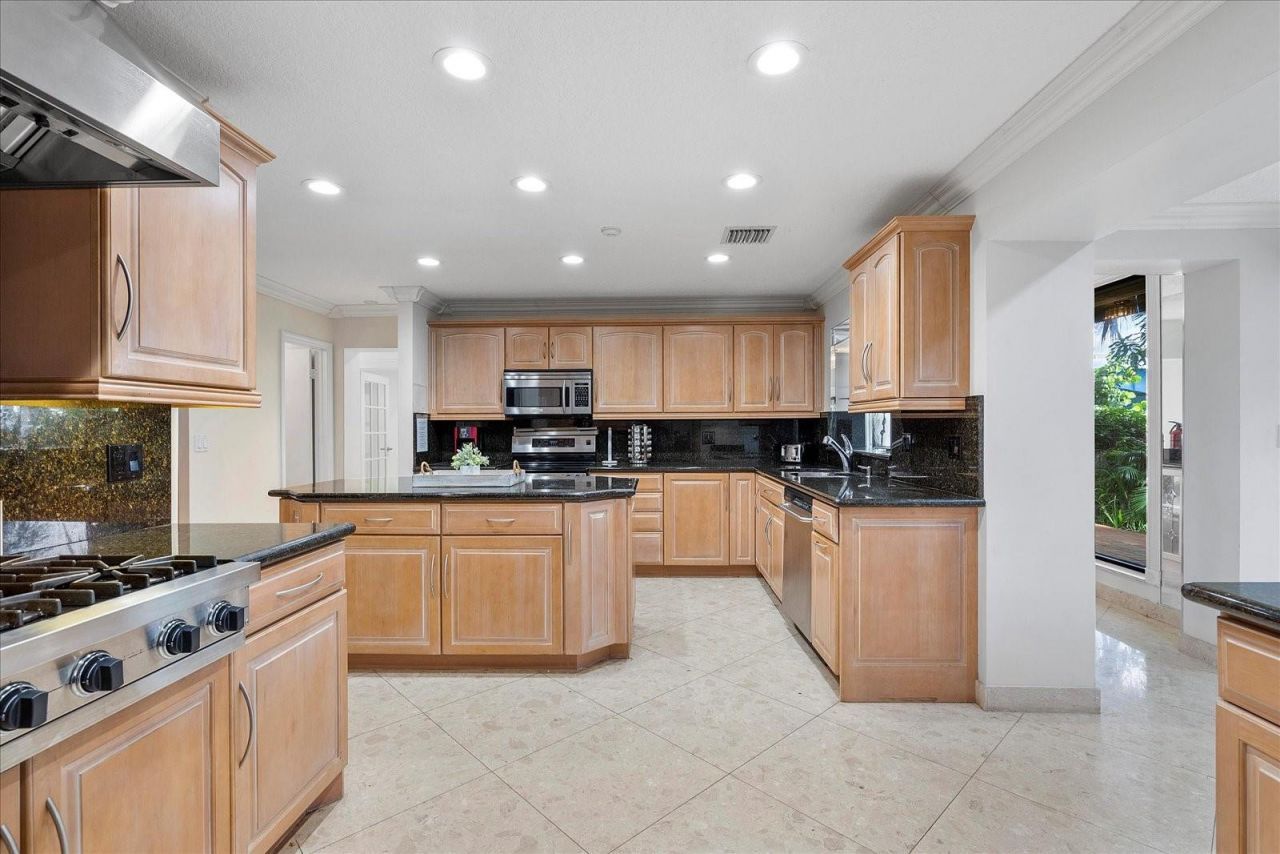 1240 SW 14th Avenue, Fort Lauderdale, FL 33312 Photo