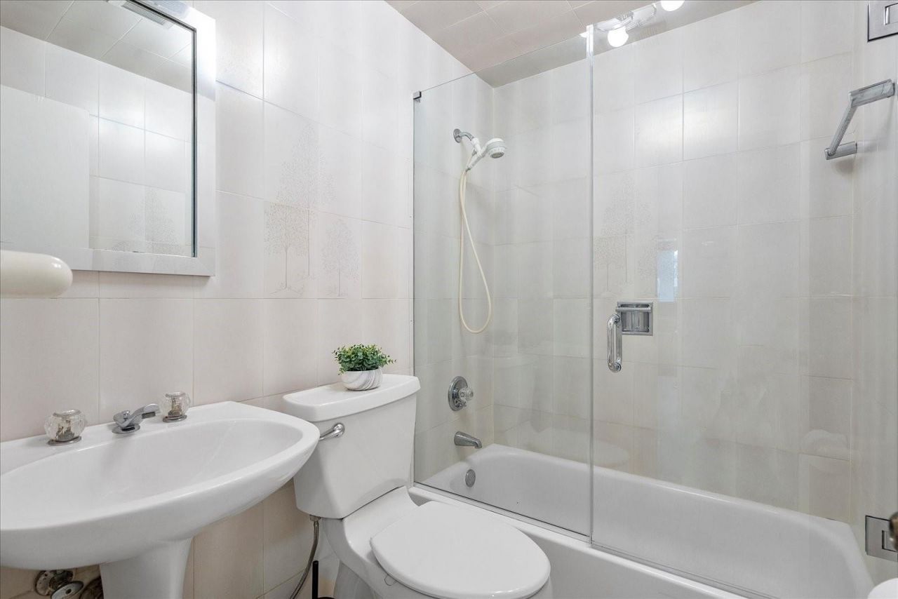 1240 SW 14th Avenue, Fort Lauderdale, FL 33312 Photo