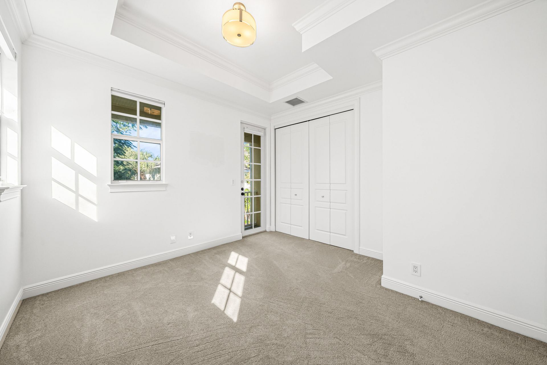 1063 E Heritage Club Circle, Delray Beach, FL 33483 Photo