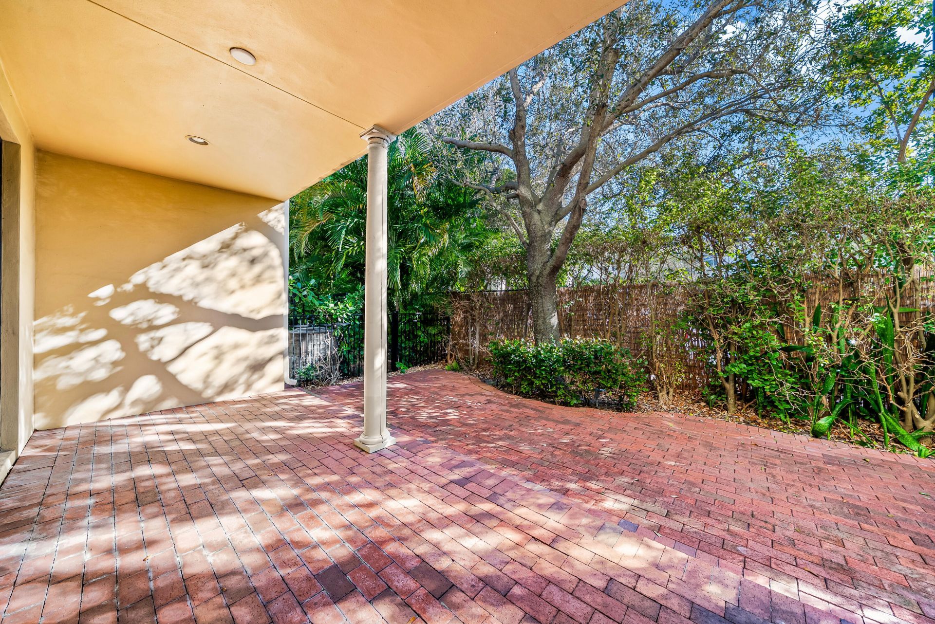1063 E Heritage Club Circle, Delray Beach, FL 33483 Photo