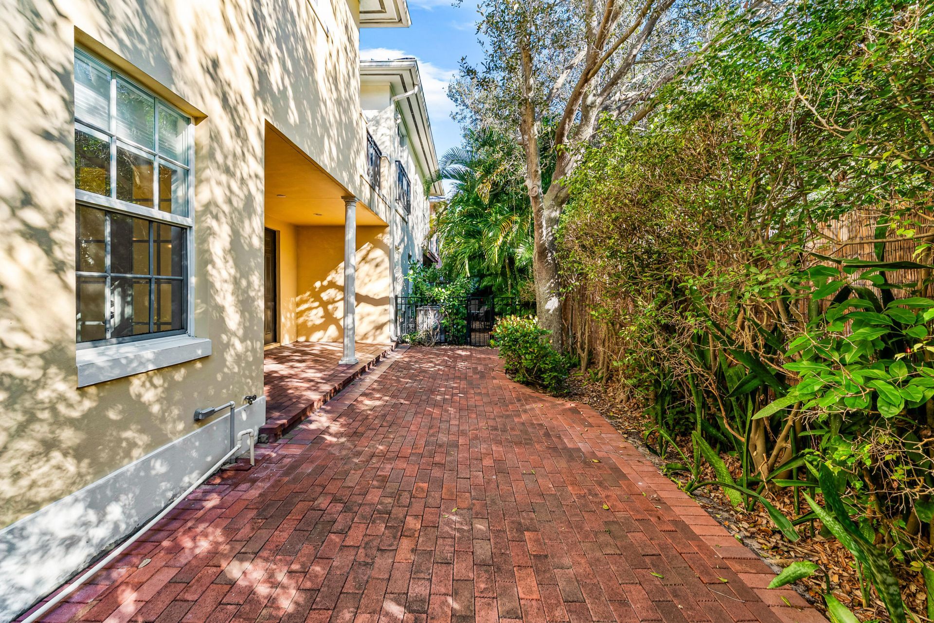 1063 E Heritage Club Circle, Delray Beach, FL 33483 Photo