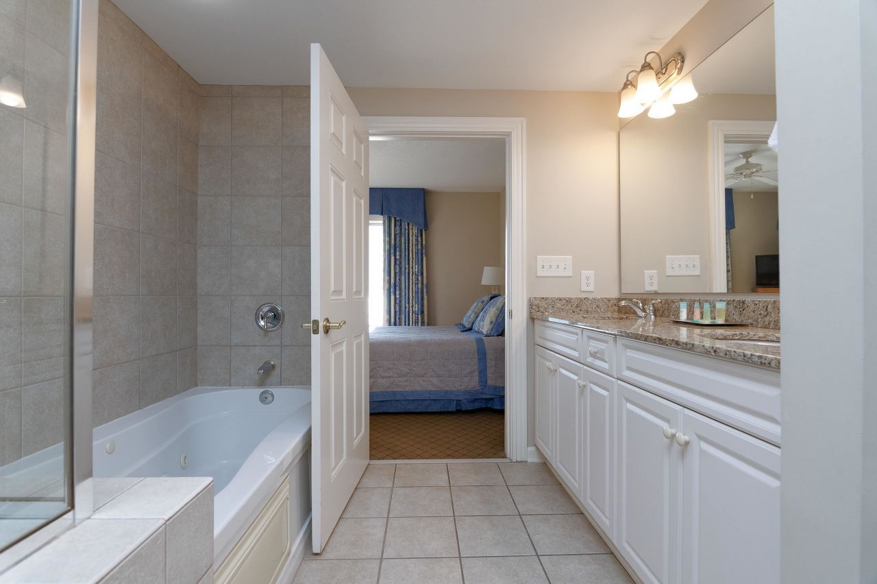 9994 Beach Club Dr. Photo 19