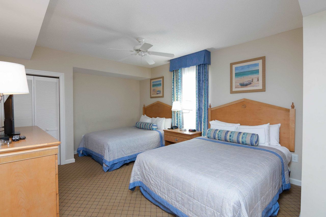 9994 Beach Club Dr. Photo 33