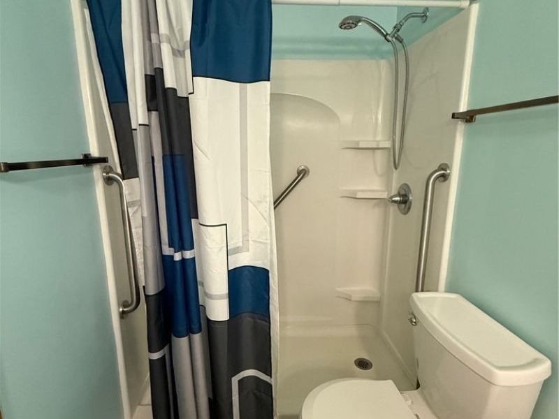 827 Lakeview Drive, Dover, OH 44622 Photo 21