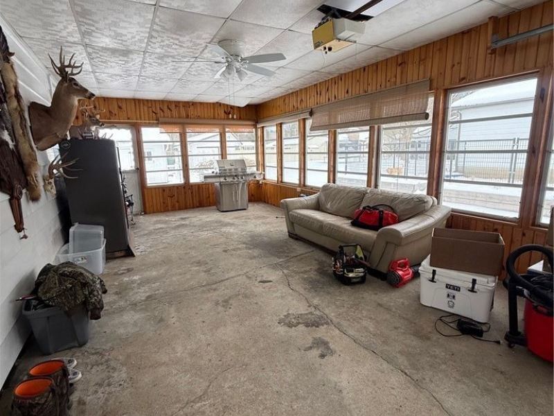 827 Lakeview Drive, Dover, OH 44622 Photo 8