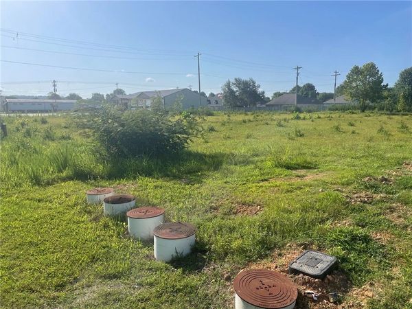 2117 N Center Street , Fayetteville, AR 72701