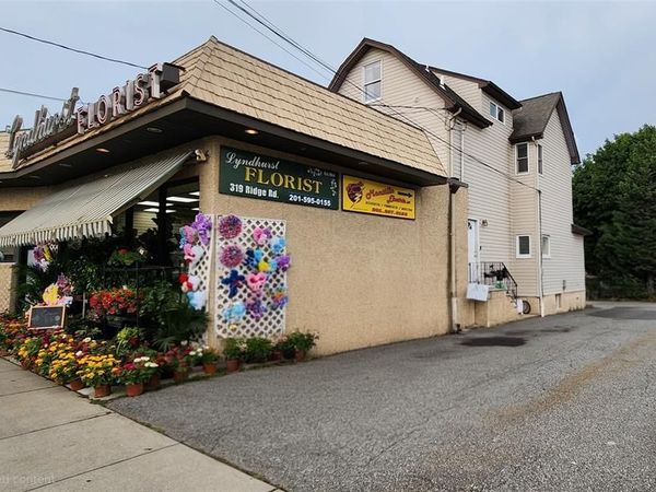 319 Ridge Road, LYNDHURST, NJ 07071