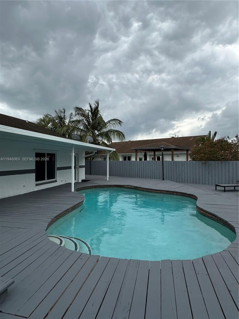 3594 SW 69th Ave, Miramar, FL 33023 Photo