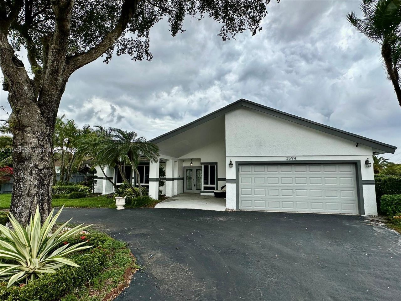 3594 SW 69th Ave, Miramar, FL 33023 Photo