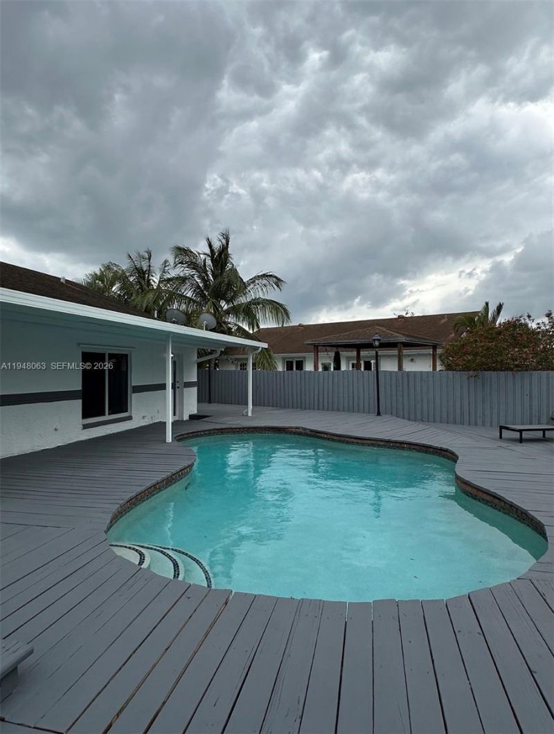 3594 SW 69th Ave, Miramar, FL 33023 Photo