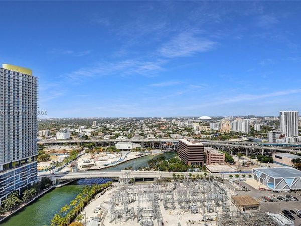 92 SW 3rd St, Unit 3108, Miami, FL 33130