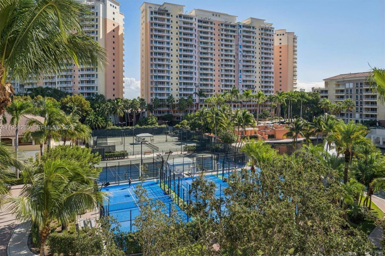 717 Crandon Blvd , Unit 507, Key Biscayne, FL 33149 Photo